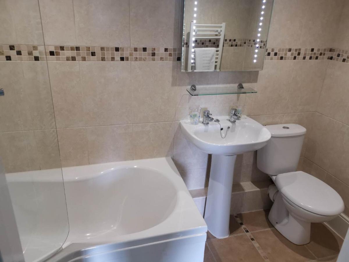 Llety Teifi Guest House Cardigan Extérieur photo