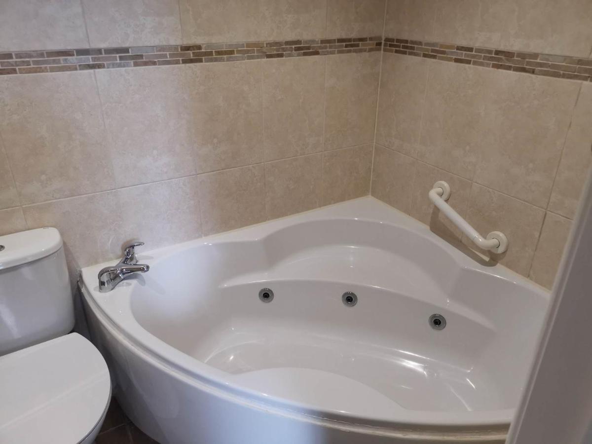 Llety Teifi Guest House Cardigan Extérieur photo