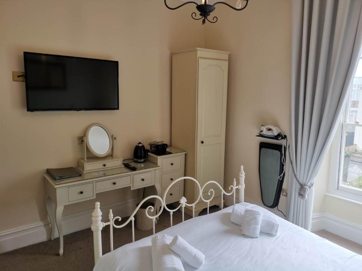 Llety Teifi Guest House Cardigan Extérieur photo