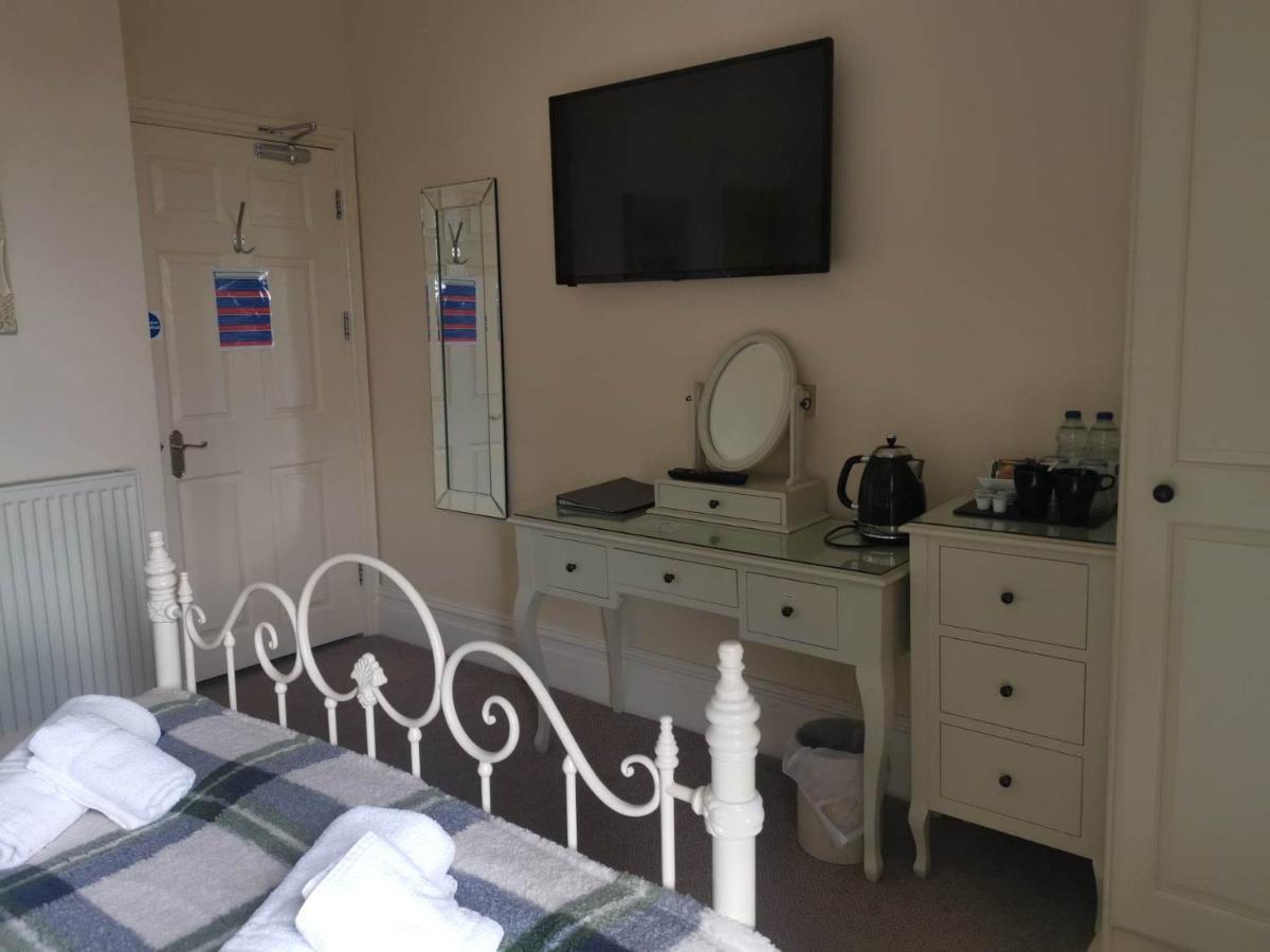 Llety Teifi Guest House Cardigan Extérieur photo