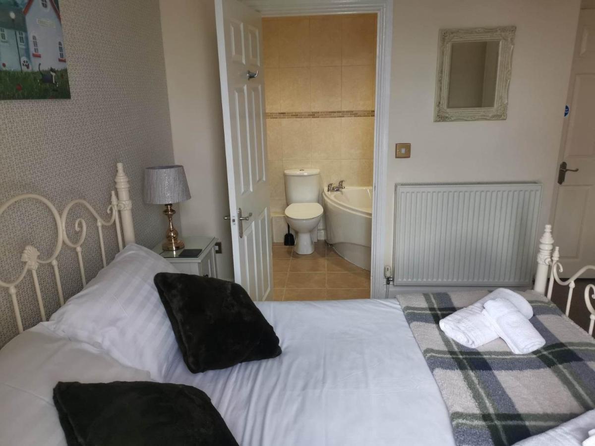 Llety Teifi Guest House Cardigan Extérieur photo