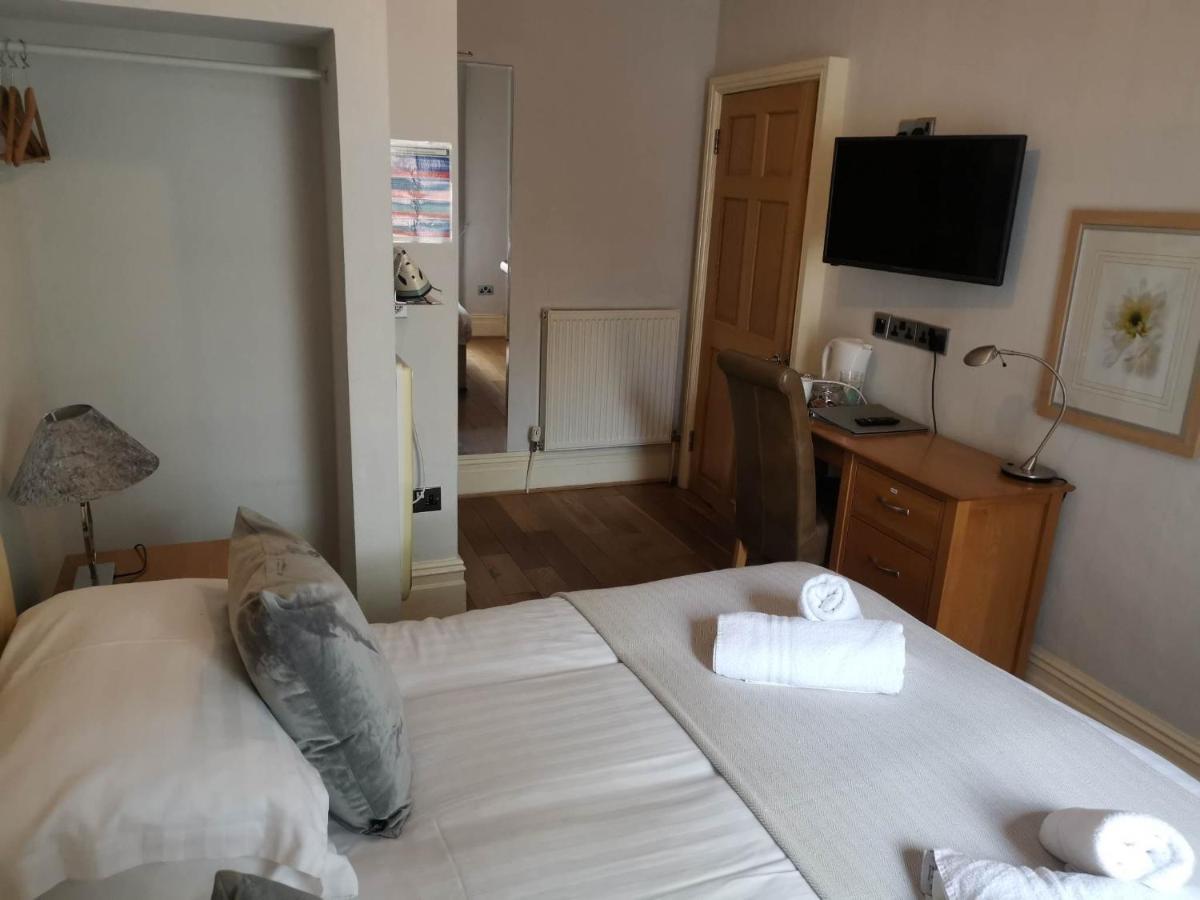 Llety Teifi Guest House Cardigan Extérieur photo