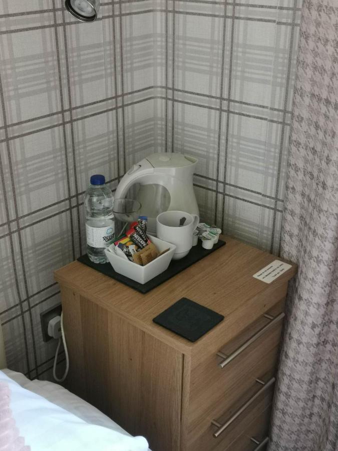 Llety Teifi Guest House Cardigan Extérieur photo